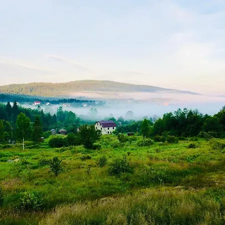 Konukevi Belvedere-karpaty-panorama 4*