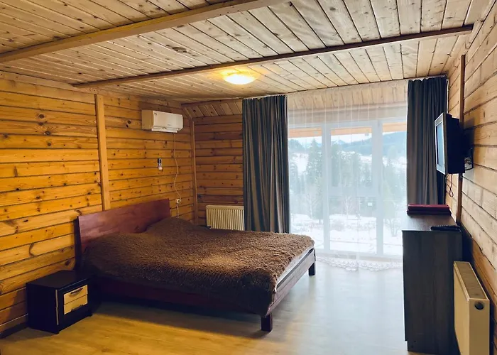 Belvedere-karpaty-panorama Konukevi Skhidnytsia